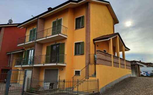 CASTAGNOLE PIEMONTE – via Anna Frank, Villa a schiera di testa