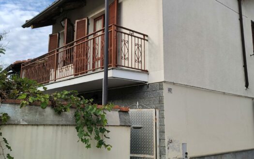 VINOVO – centro paese rustico da ristrutturare