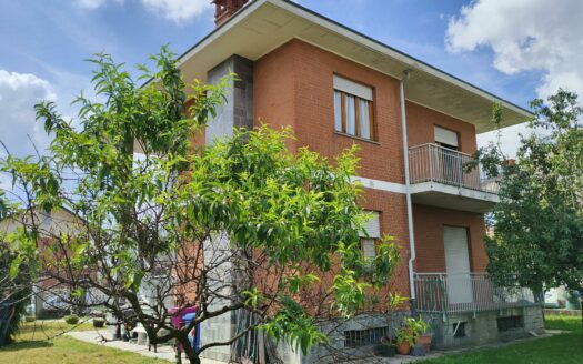BRUINO – Appartamento in villa bifamiliare